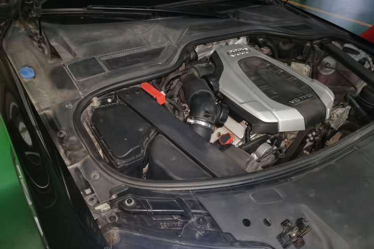 Used Audi A8 2017 A8L 50 TFSI quattro Luxury Model Engine Bay Right