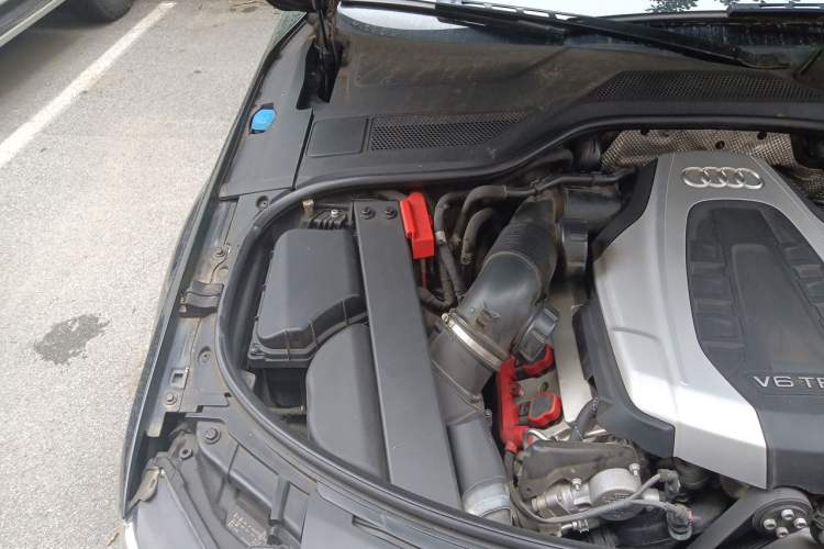 Used Audi A8 2017 A8L 45 TFSI quattro Leading Elite Edition Engine Bay Right