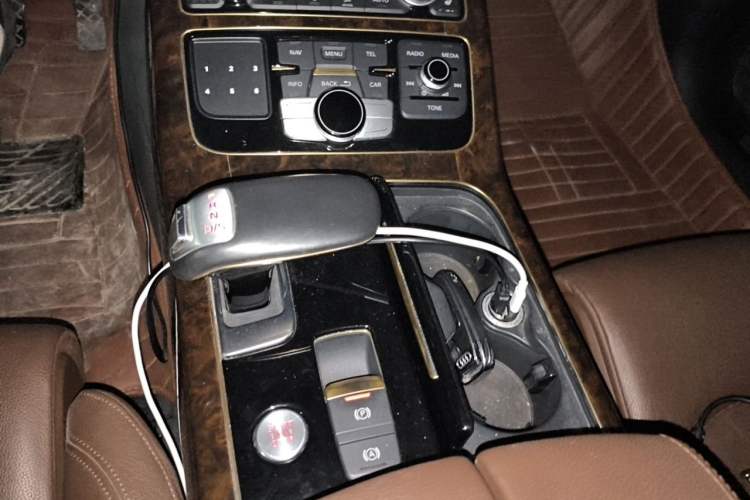 Used Audi A8 2017 A8L 45 TFSI quattro Comfort model Gear Lever
