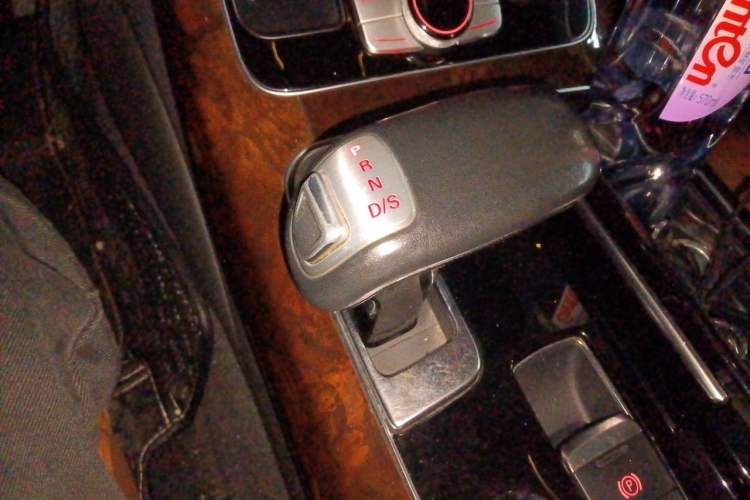 Used Audi A8 2017 A8L 45 TFSI quattro Advanced Edition Gear Lever