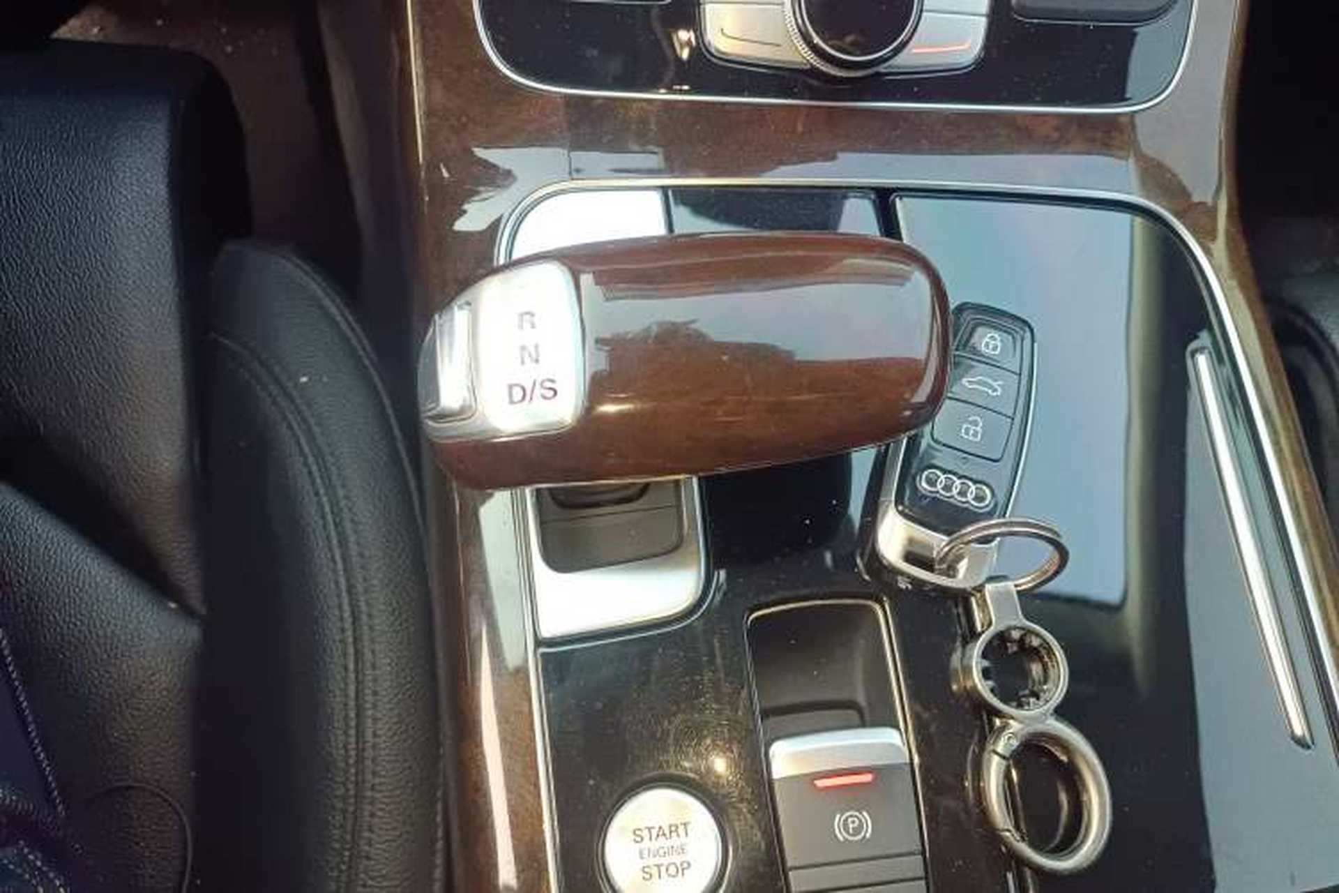 Used Audi A8 2017 A8L 45 TFSI quattro Comfort model Gear Lever