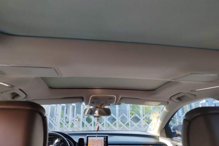 Used Audi A8 2017 A8L 45 TFSI quattro Comfort model Headliner