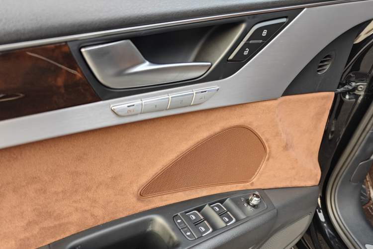 Used Audi A8 2017 A8L 45 TFSI quattro Comfort model Interior 10