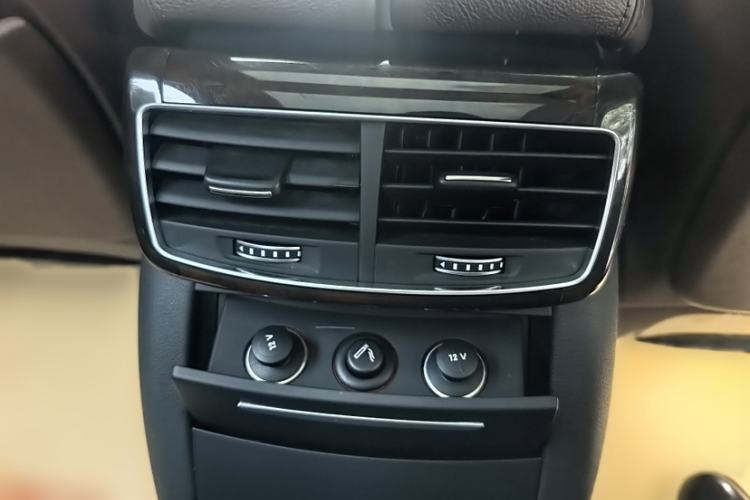 Used Audi A8 2017 A8L 45 TFSI quattro Comfort model Interior 5