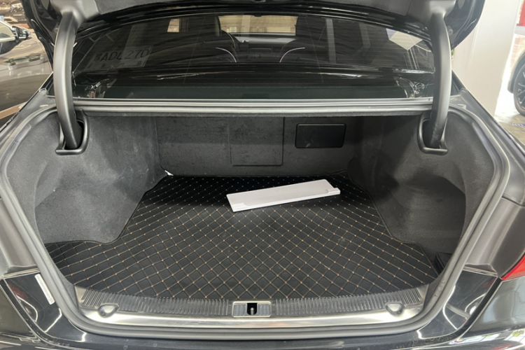 Used Audi A8 2017 A8L 45 TFSI quattro Luxury Model Interior 8