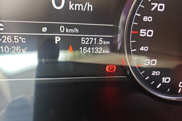 Used Audi A8 2017 A8L 45 TFSI quattro Luxury Model Odometer Close Up