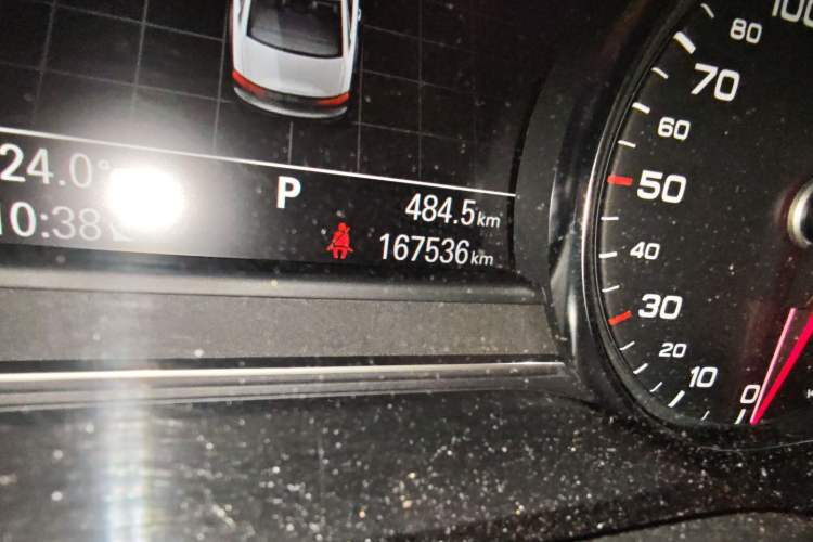 Used Audi A8 2017 A8L 45 TFSI quattro Leading Elite Collection Edition Odometer Close Up