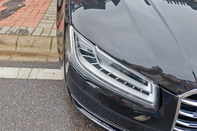 Used Audi A8 2017 A8L 45 TFSI quattro Luxury Model Right Front Headlight