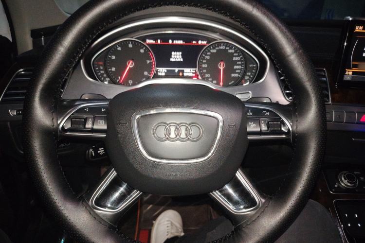 Used Audi A8 2017 A8L 45 TFSI quattro Comfort model Steering Wheel
