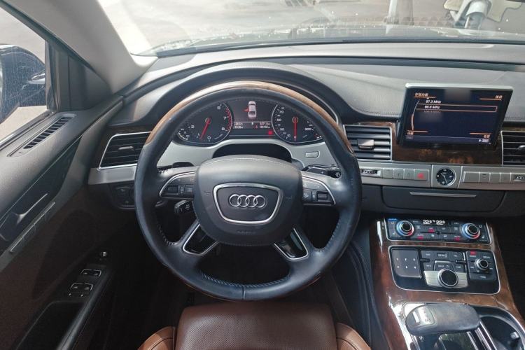 Used Audi A8 2017 A8L 45 TFSI quattro Luxury Model Steering Wheel