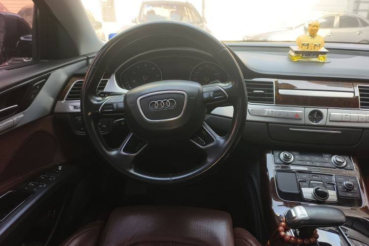 Used Audi A8 2017 A8L 45 TFSI quattro Luxury Model Steering Wheel