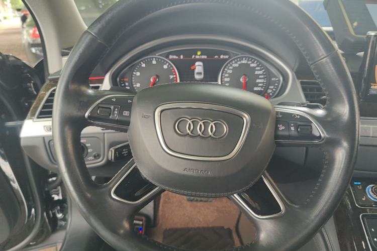 Used Audi A8 2017 A8L 45 TFSI quattro Luxury Model Steering Wheel