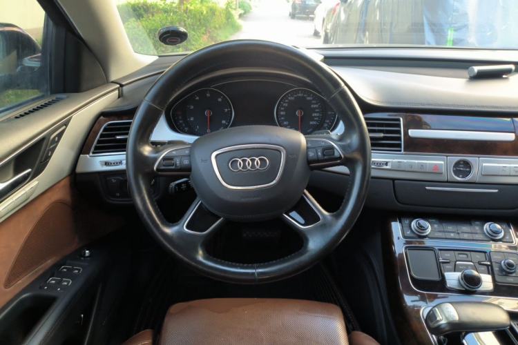 Used Audi A8 2017 A8L 50 TFSI quattro Luxury Model Steering Wheel