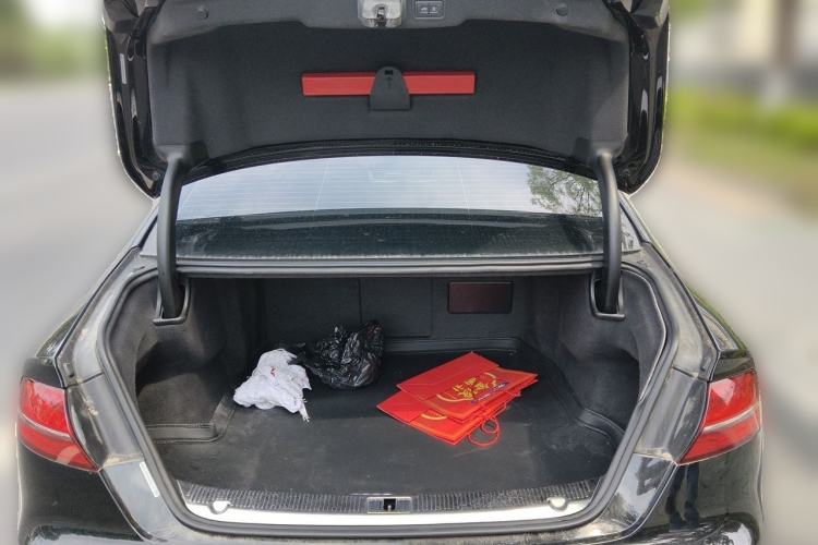 Used Audi A8  Trunk