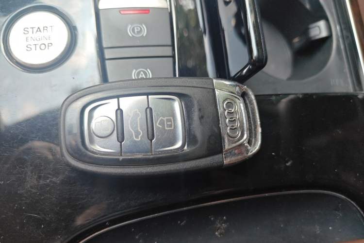 Used Audi A8 2017 A8L 45 TFSI quattro Luxury Model Vehicle Key