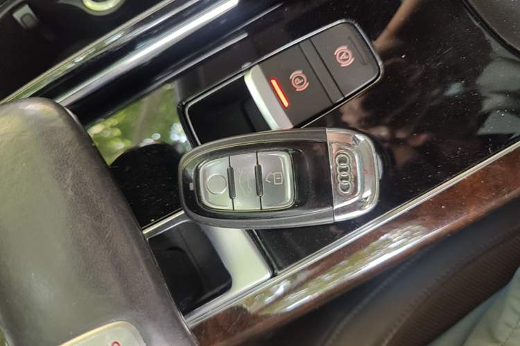 Used Audi A8 2017 A8L 45 TFSI quattro Luxury Model Vehicle Key