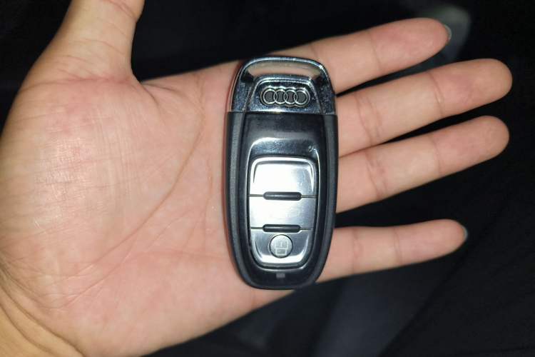 Used Audi A8 2017 A8L 45 TFSI quattro Comfort model Vehicle Key