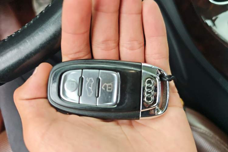 Used Audi A8 2017 A8L 45 TFSI quattro Luxury Model Vehicle Key