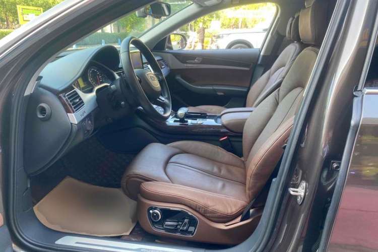 Used Audi A8 2017 A8L 45 TFSI quattro Comfort model Interior 2