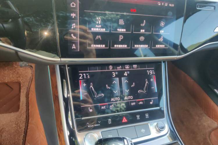 Used Audi A8 2018 A8L 55 TFSI quattro Launch Edition Prestige Model Audio And AC Panel