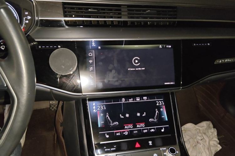 Used Audi A8 2018 A8L 55 TFSI quattro Launch Edition Elite Model Audio And AC Panel
