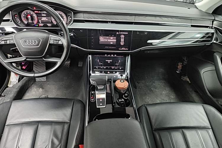 Used Audi A8 2018 A8L 55 TFSI quattro Launch Edition Elite Model Audio And AC Panel