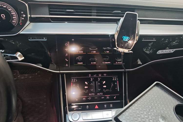 Used Audi A8 2018 A8L 55 TFSI quattro Launch Edition Elite Model Audio And AC Panel