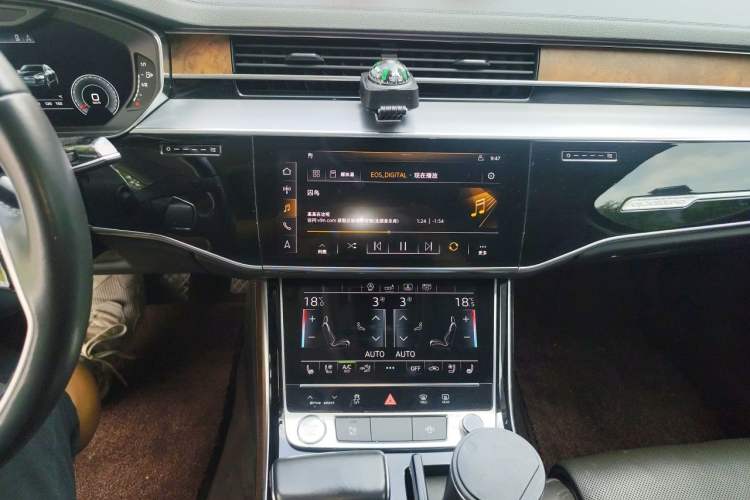 Used Audi A8 2018 A8L 55 TFSI quattro Luxury Edition Audio And AC Panel