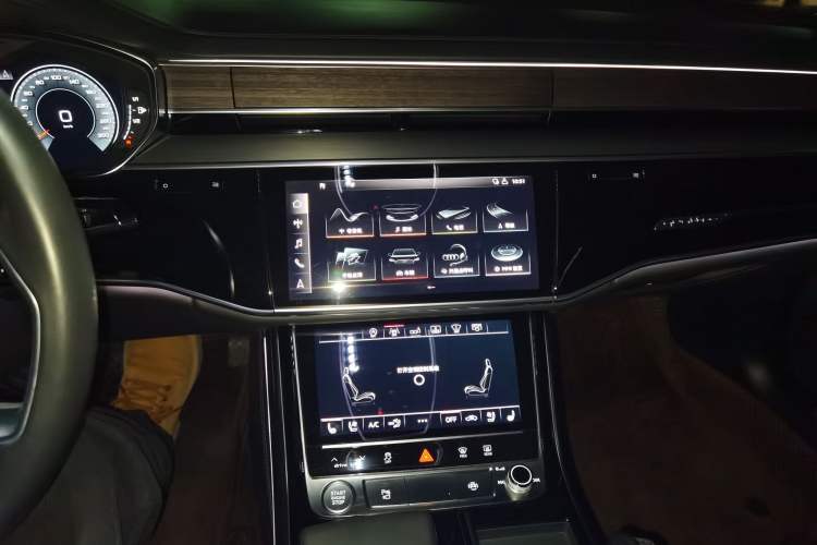 Used Audi A8 2018 A8L 55 TFSI quattro Prestige Edition Audio And AC Panel
