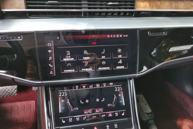 Used Audi A8 2018 A8L 55 TFSI quattro Luxury Edition Audio And AC Panel