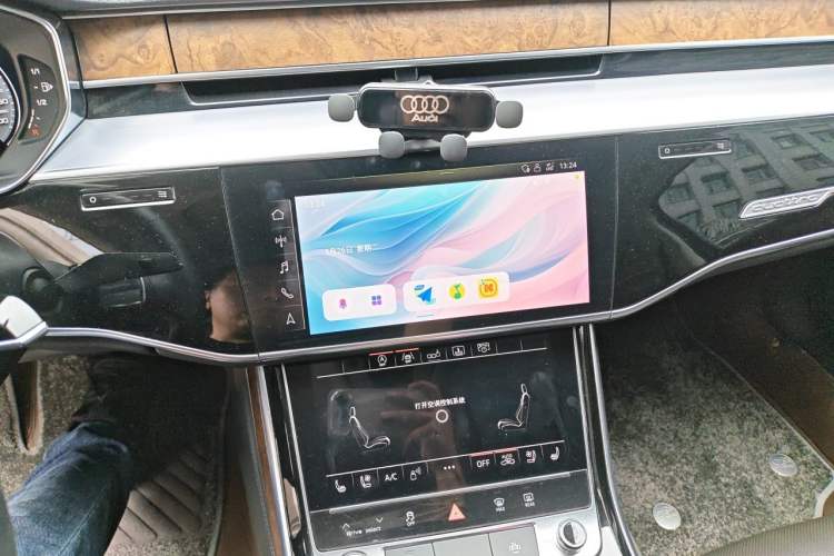 Used Audi A8 2018 A8L 55 TFSI quattro Luxury Edition Audio And AC Panel