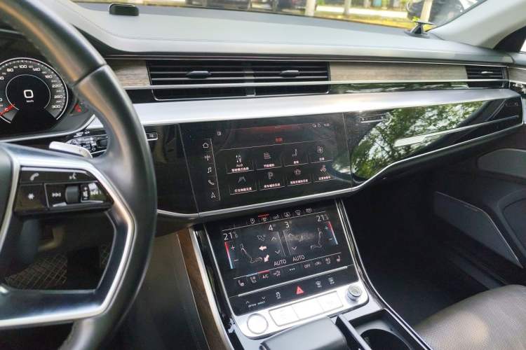 Used Audi A8 2018 A8L 55 TFSI quattro Prestige Edition Audio And AC Panel