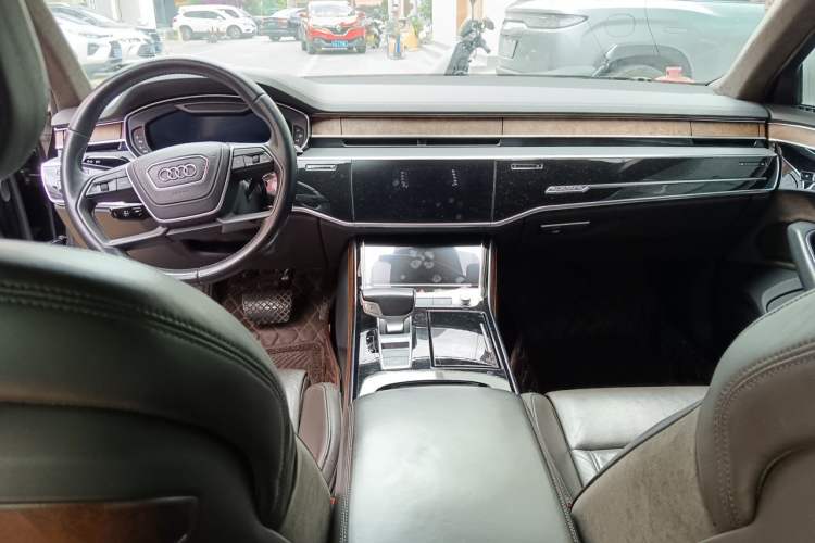Used Audi A8 2018 A8L 55 TFSI quattro Launch Edition Prestige Model Center Console