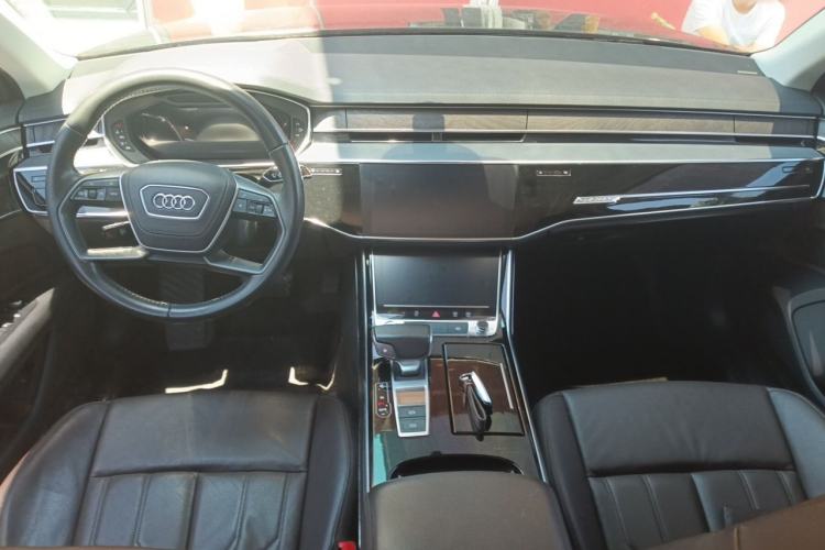 Used Audi A8 2018 A8L 55 TFSI quattro Launch Edition Elite Model Center Console