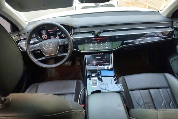 Used Audi A8 2018 A8L 55 TFSI quattro Launch Edition Elite Model Center Console