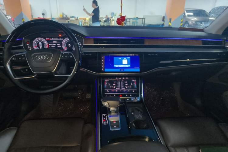 Used Audi A8 2018 A8L 55 TFSI quattro Launch Edition Prestige Model Center Console