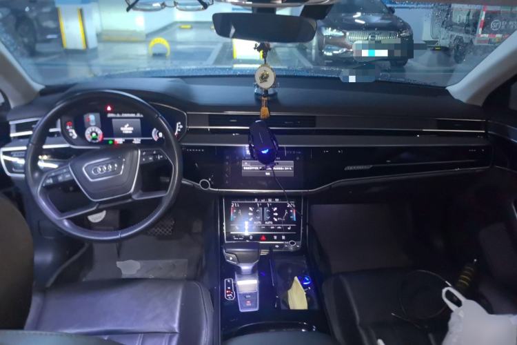 Used Audi A8 2018 A8L 55 TFSI quattro Launch Edition Elite Model Center Console