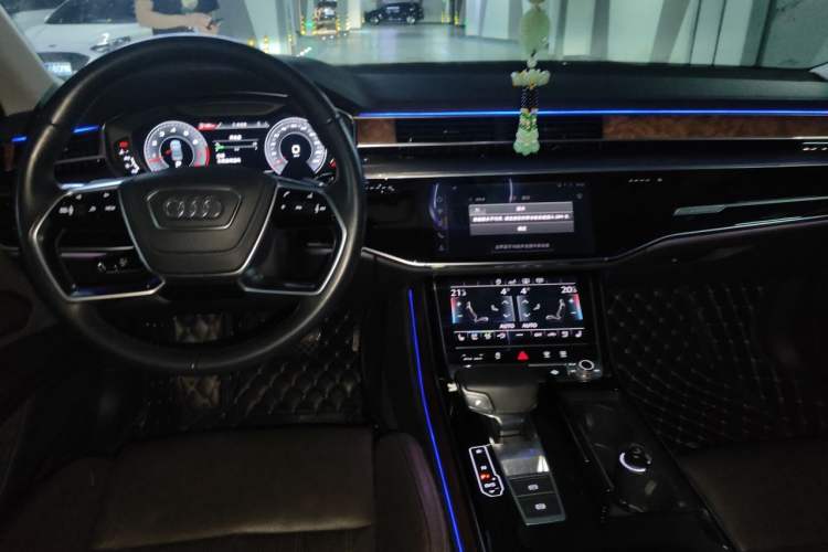Used Audi A8 2018 A8L 55 TFSI quattro Luxury Edition Center Console