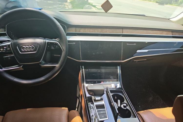 Used Audi A8 2018 A8L 55 TFSI quattro Luxury Edition Center Console