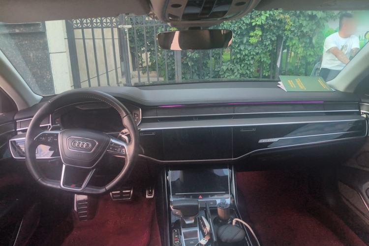 Used Audi A8 2018 A8L 55 TFSI quattro Launch Edition Elite Model Center Console