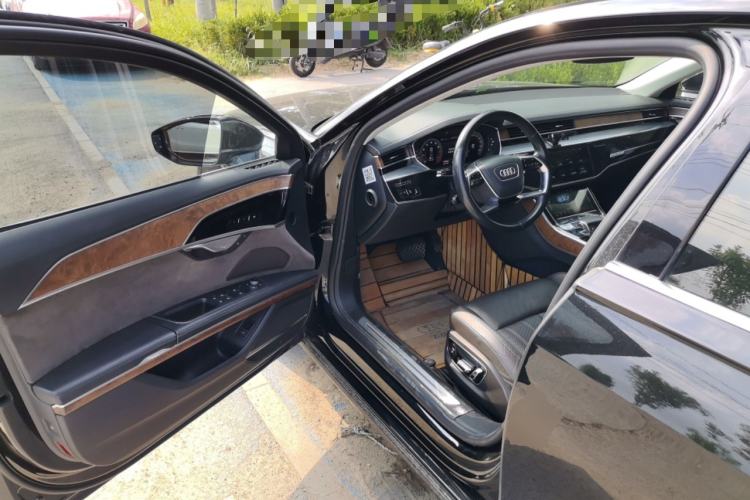 Used Audi A8 2018 A8L 55 TFSI quattro Luxury Edition Driver Seat