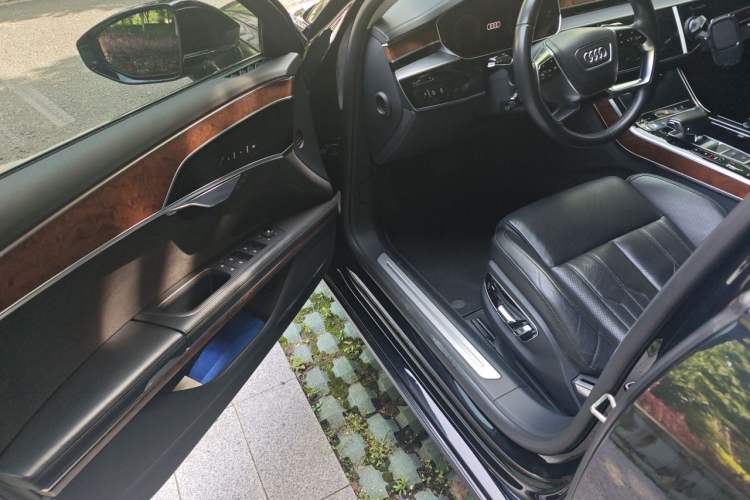 Used Audi A8 2018 A8L 55 TFSI quattro Luxury Edition Driver Seat