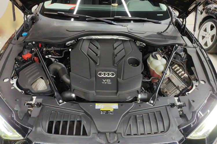 Used Audi A8 2018 A8L 55 TFSI quattro Launch Edition Elite Model Engine Bay