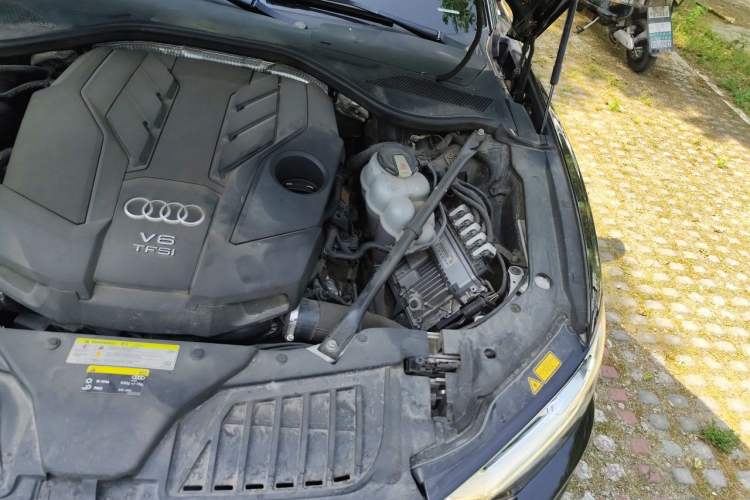Used Audi A8 2018 A8L 55 TFSI quattro Prestige Edition Engine Bay Left