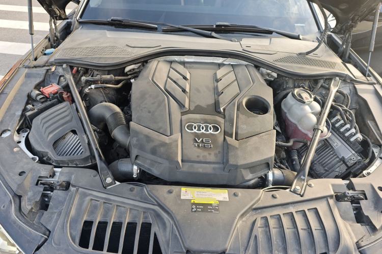 Used Audi A8 2018 A8L 55 TFSI quattro Launch Edition Elite Model Engine Bay