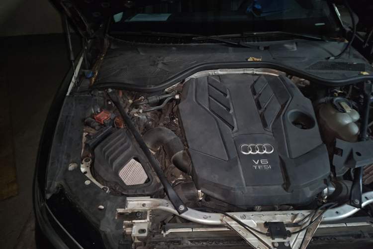Used Audi A8 2018 A8L 55 TFSI quattro Launch Edition Elite Model Engine Bay Right