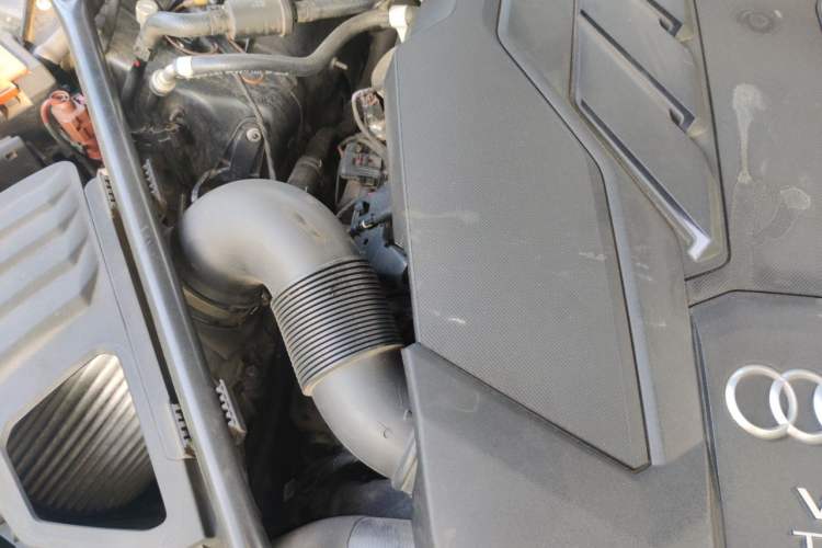 Used Audi A8 2018 A8L 55 TFSI quattro Launch Edition Prestige Model Engine Bay Right