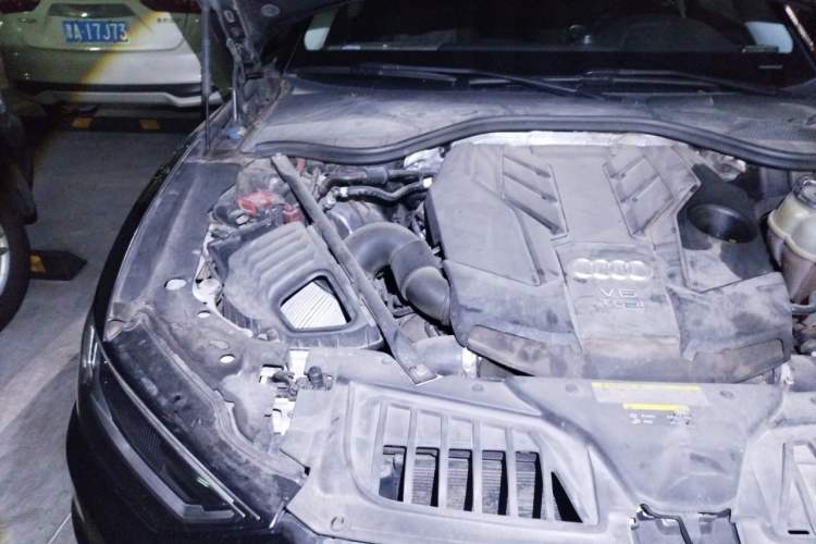 Used Audi A8 2018 A8L 55 TFSI quattro Launch Edition Elite Model Engine Bay Right