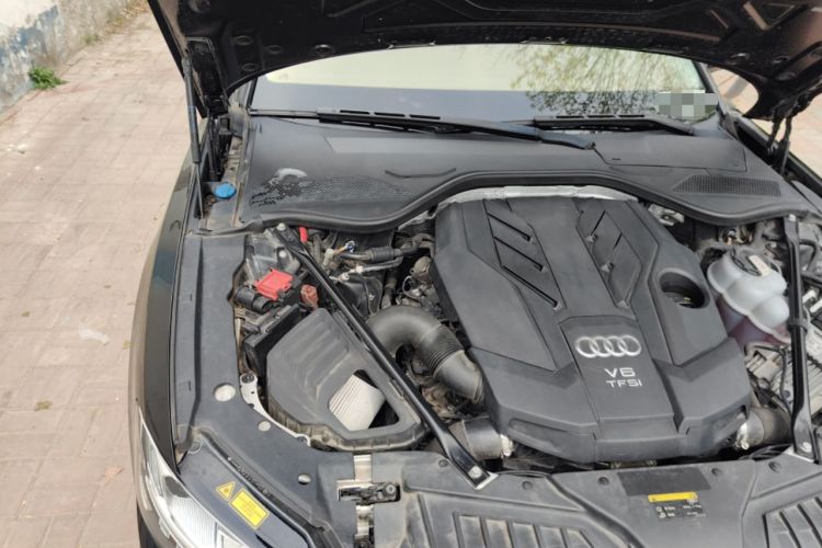 Used Audi A8 2018 A8L 55 TFSI quattro Prestige Edition Engine Bay Right