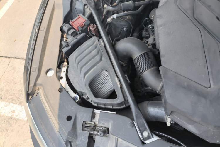 Used Audi A8 2018 A8L 55 TFSI quattro Launch Edition Elite Model Engine Bay Right